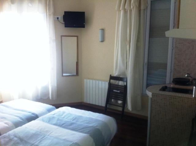 Residence Moliere Hotel Paris Montrouge Rom bilde